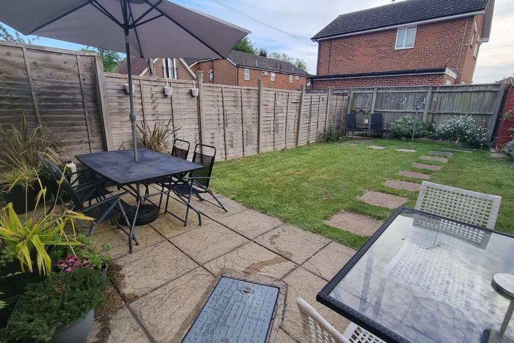 Entire House With Garden & Parking Nr Ashford Int Villa Exterior photo